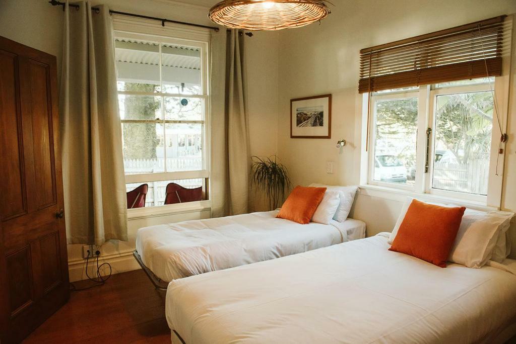 Bow Street Apartments & Cottage Raglan Eksteriør billede